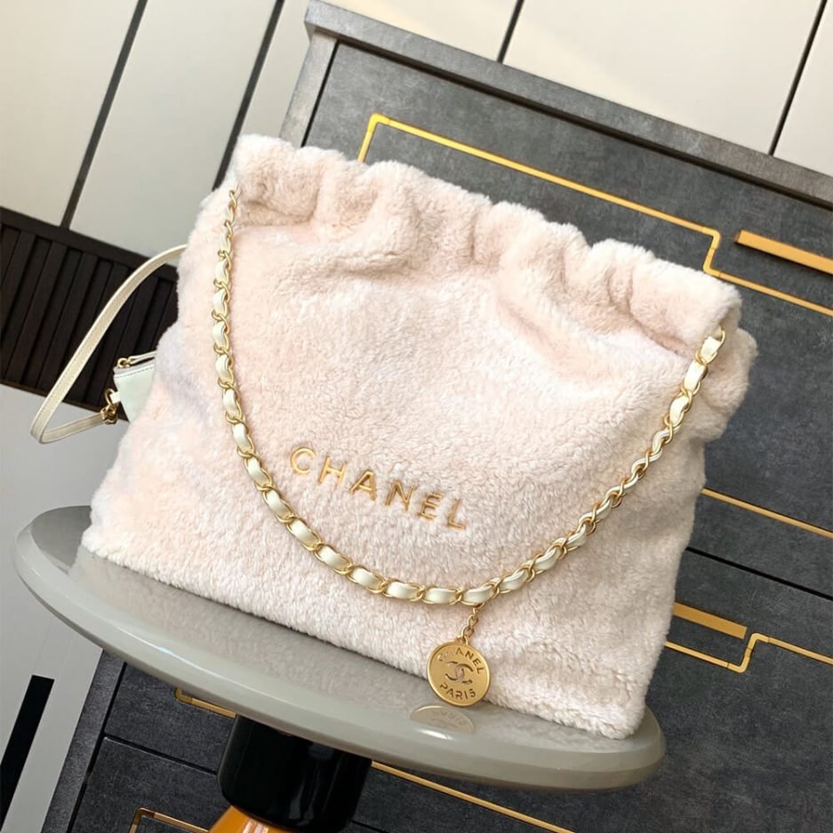 CHANEL 22 HANDBAG - Image 2