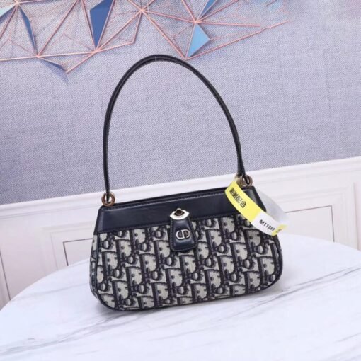 MEDIUM DIOR KEY BAG - Image 2