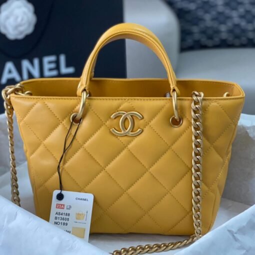 CHANEL SHOPPING BAG - Image 2