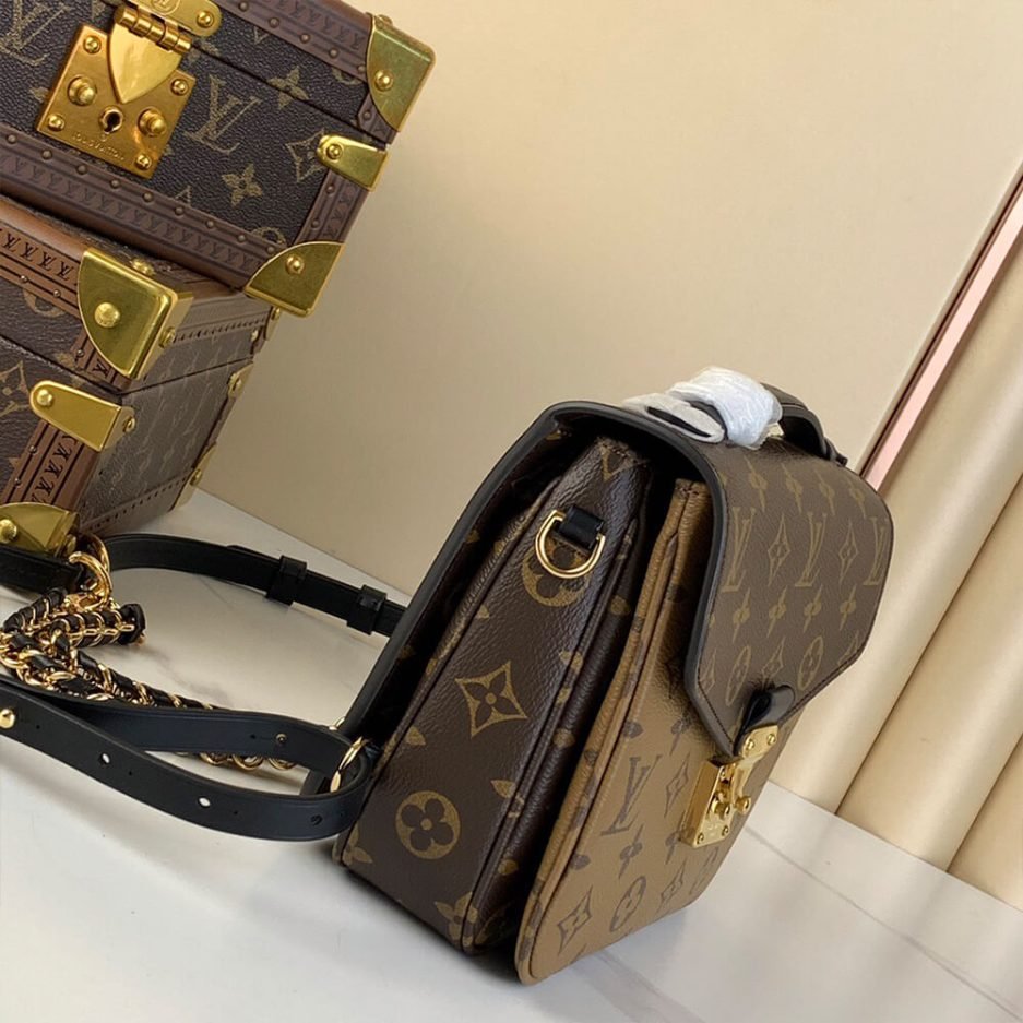 LV Pochette Metis Backpack - Image 3