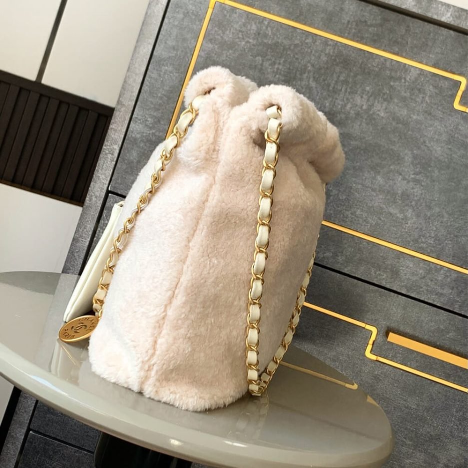 CHANEL 22 SMALL HANDBAG - Image 3