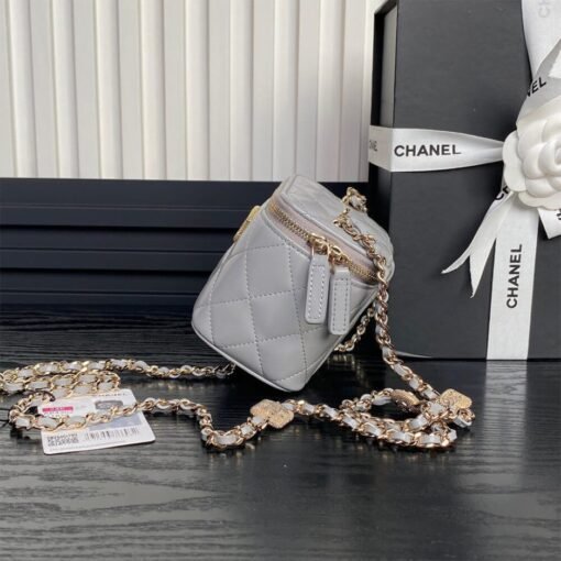 CHANEL Small Vanity with Chain(HIGH-END GRADE) - Image 3