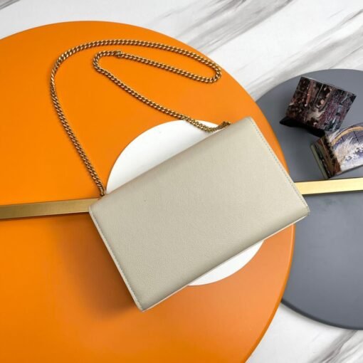 KATE MEDIUM CHAIN BAG IN GRAIN DE POUDRE EMBOSSED LEATHER - Image 4