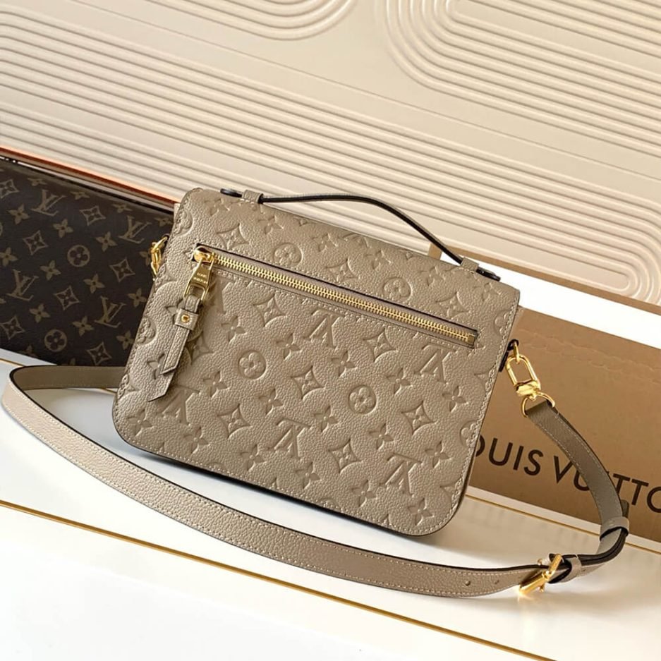 LV Pochette Metis - Image 4