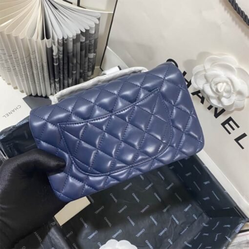 CHANEL MINI FLAP BAG - Image 4