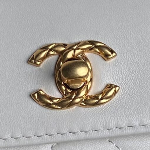 CHANEL Clutch - Image 5
