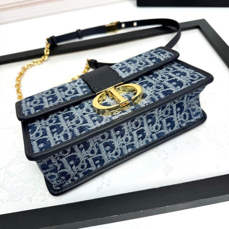Dior 30 Montaigne East-West Bag with Chain - Image 5