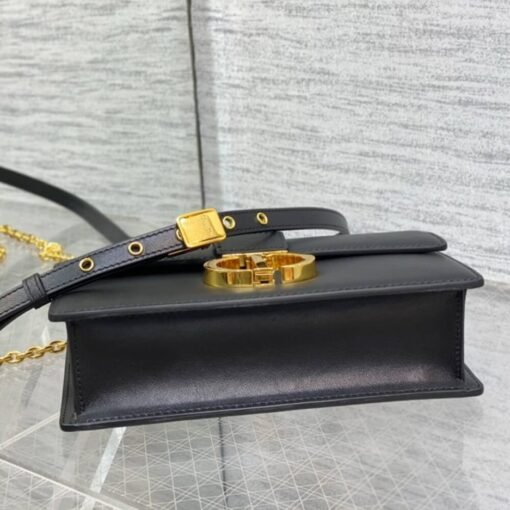Dior 30 Montaigne East-West Bag with Chain - Image 5