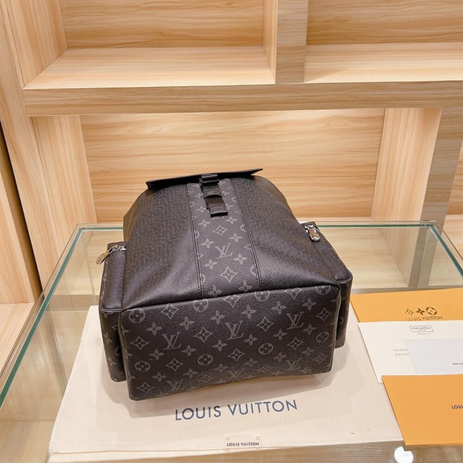 Louis Vuitton Outdoor Backpack - Image 5
