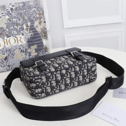 KID’S MESSENGER BAG - Image 5