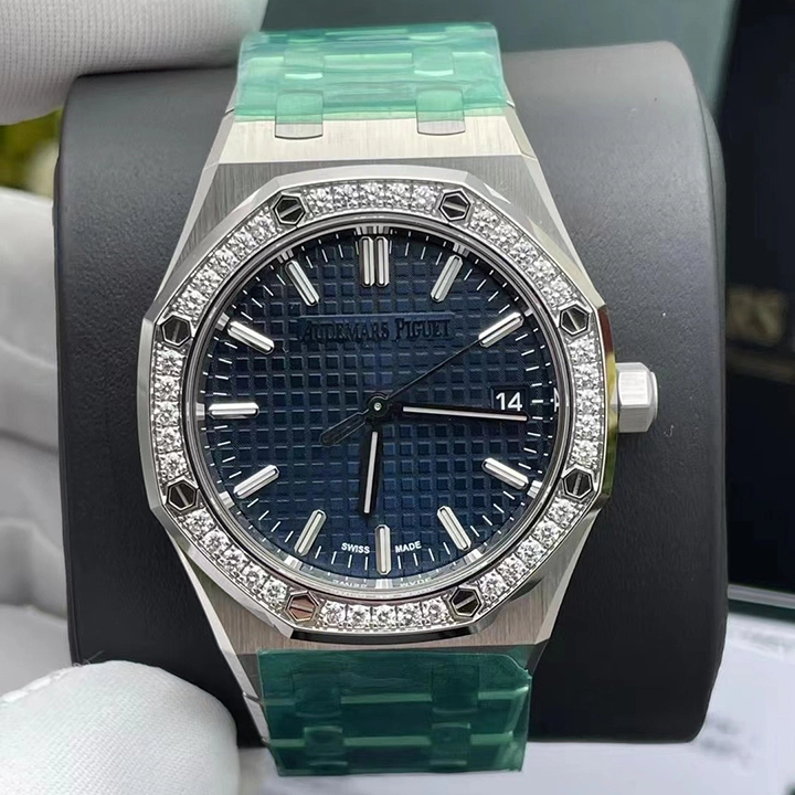 ROYAL OAK SELFWINDING 50TH ANNIVERSARY Ref. 77451ST.ZZ.1361ST.02 - Image 2