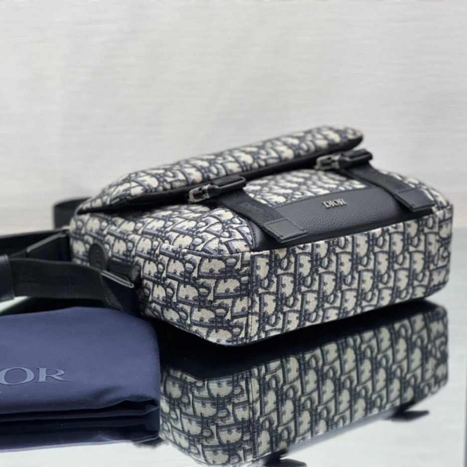 DIOR EXPLORER MESSENGER BAG - Image 6