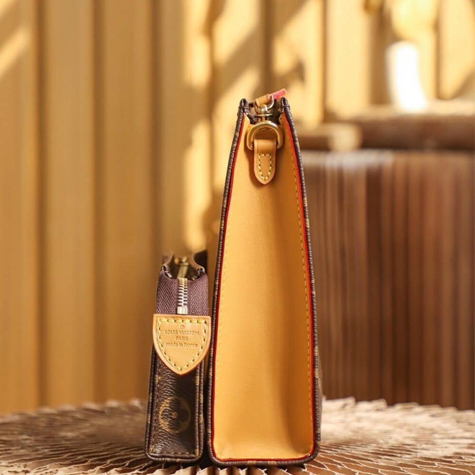 Toiletry Pouch On Chain - Image 6