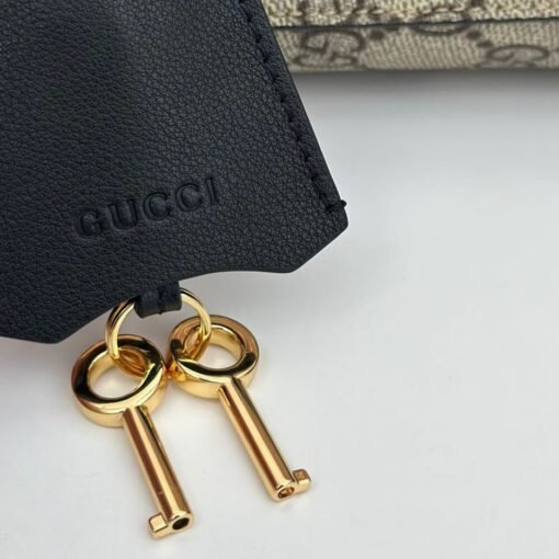 GUCCI PADLOCK GG MEDIUM SHOULDER BAG - Image 6