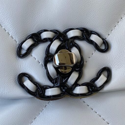 CHANEL 19 HANDBAG - Image 6