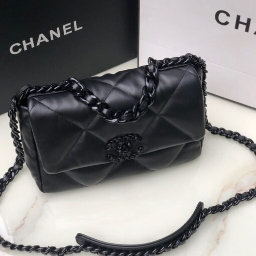 Chanel 19 Handbag - Image 6
