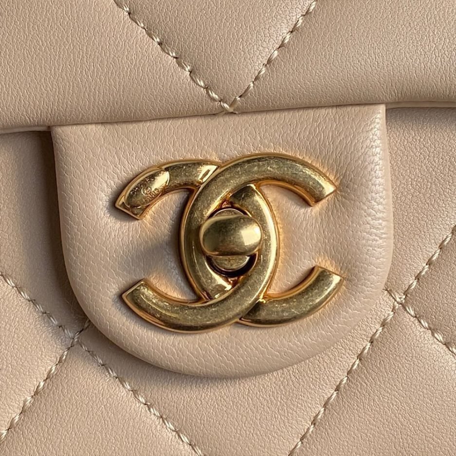 CHANEL Small Flap Bag(high-end grade) - Image 6