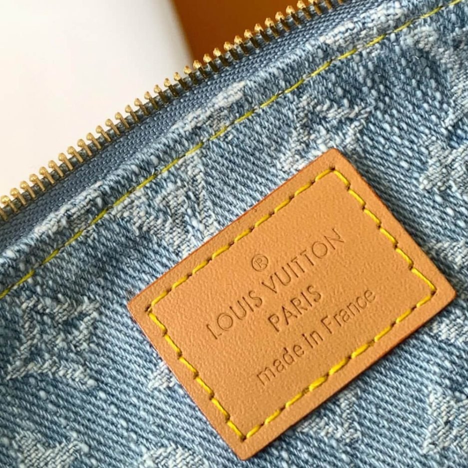 LV Liv Pochette - Image 7