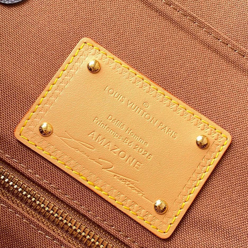 LV Christopher MM - Image 7