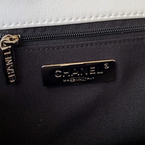 CHANEL 19 HANDBAG - Image 7