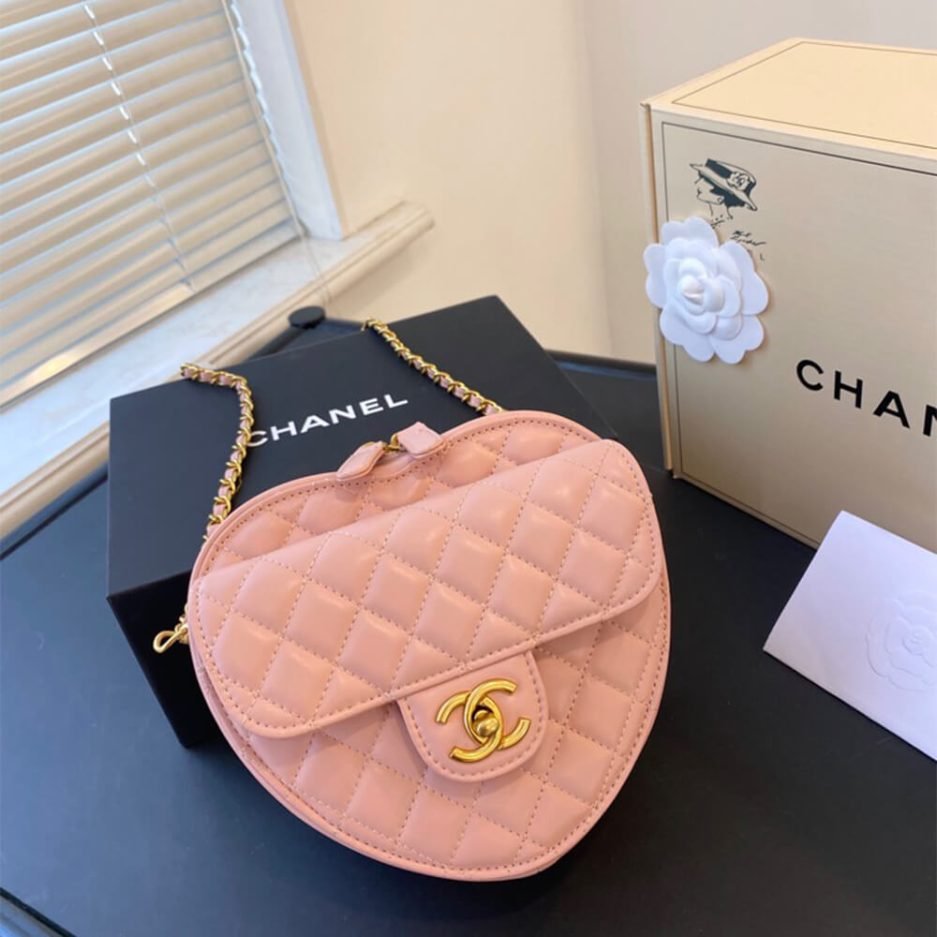 Chanel 22s Heart Bag - Image 7