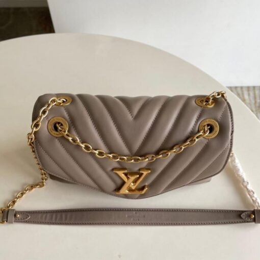 LV NEW WAVE CHAIN BAG - Image 7