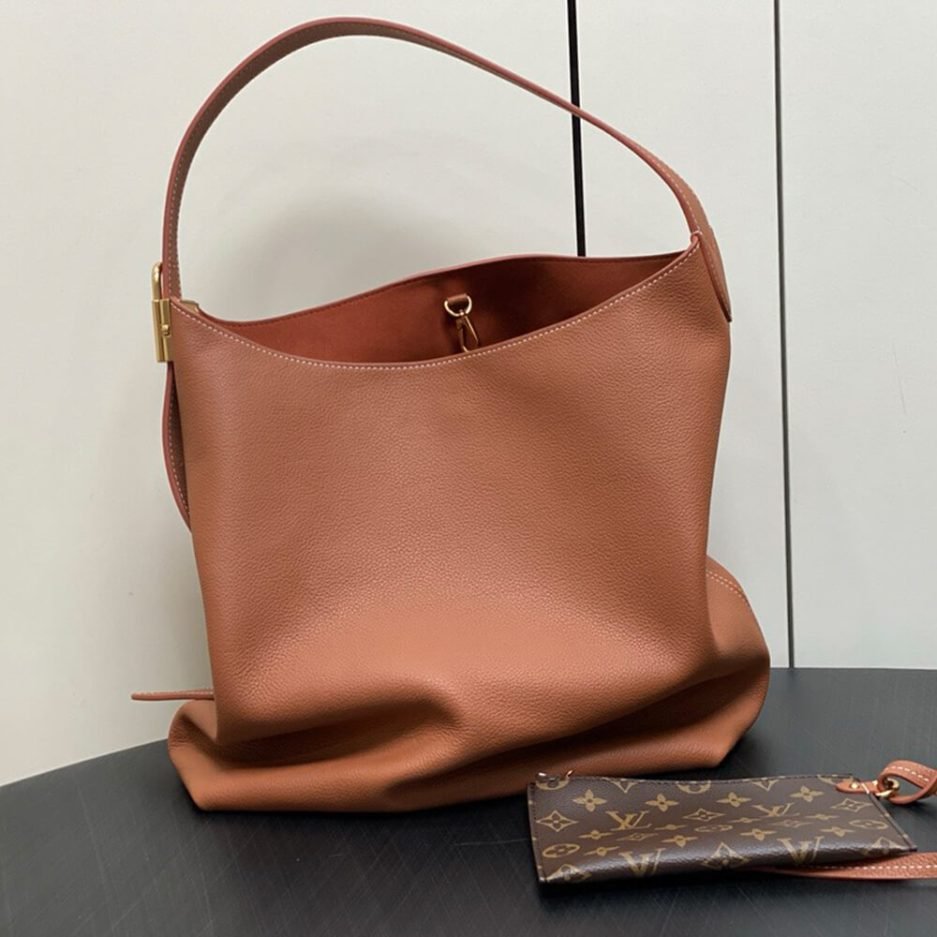 LV Low Key Hobo MM - Image 8