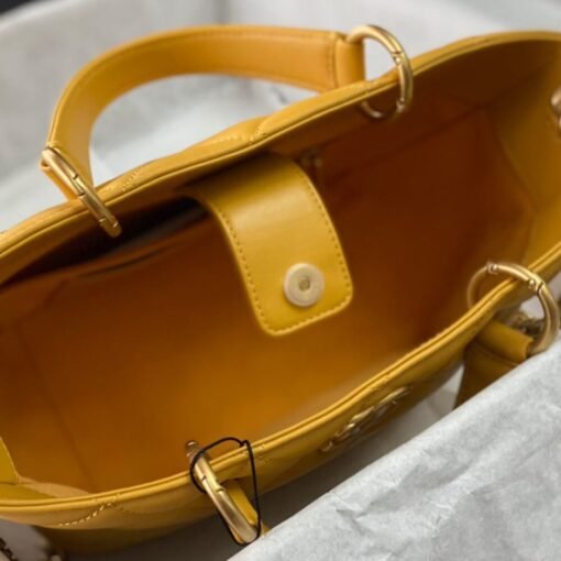 CHANEL SHOPPING BAG - Image 8