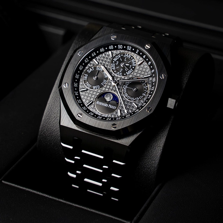 ROYAL OAK PERPETUAL CALENDAR Ref. 26579CE.OO.1225CE.01 - Image 3