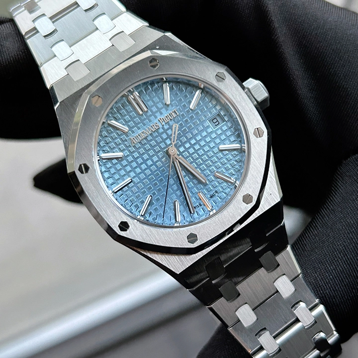 ROYAL OAK SELFWINDING 50TH ANNIVERSARY Ref. 15550ST.OO.1356ST.04 - Image 3